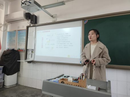 职初青研班读书分享照片报道IMG_20250403_094536